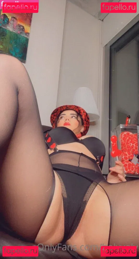 hollyoly Onlyfans Photo Gallery 