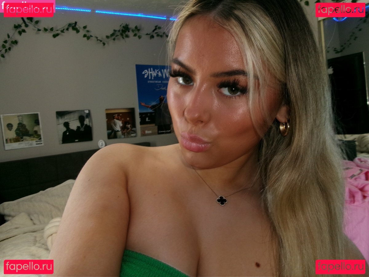 Faith Roberts Nude Onlyfans Photo 9