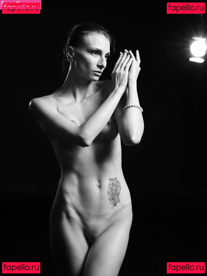 bartaa Nude Onlyfans Photo 7