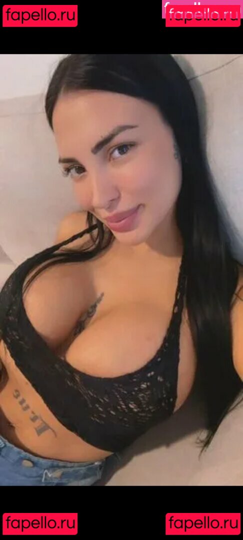 meliabigailx Nude Onlyfans Photo 8