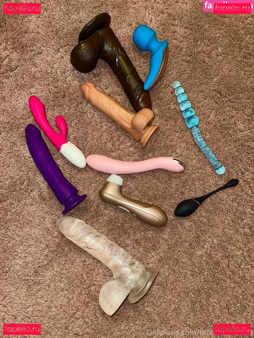 fitforfunalessia Onlyfans Photo Gallery 