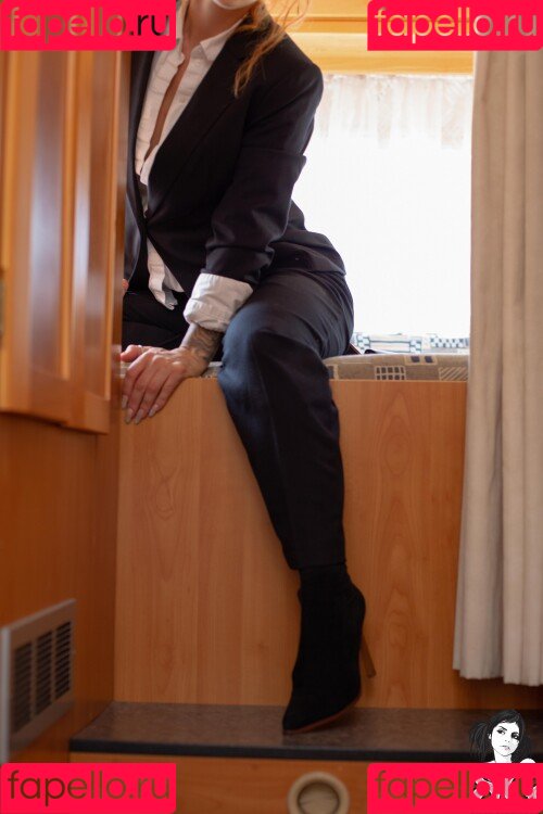 fitforfunalessia Onlyfans Photo Gallery 