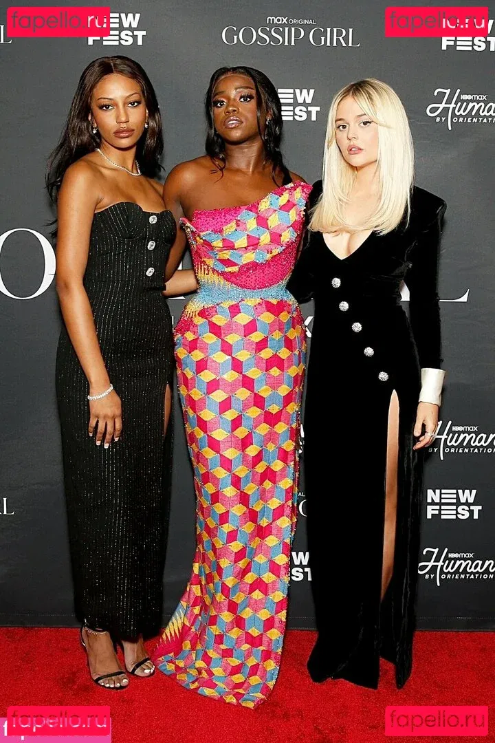 Emily Alyn Lind Onlyfans Photo Gallery 