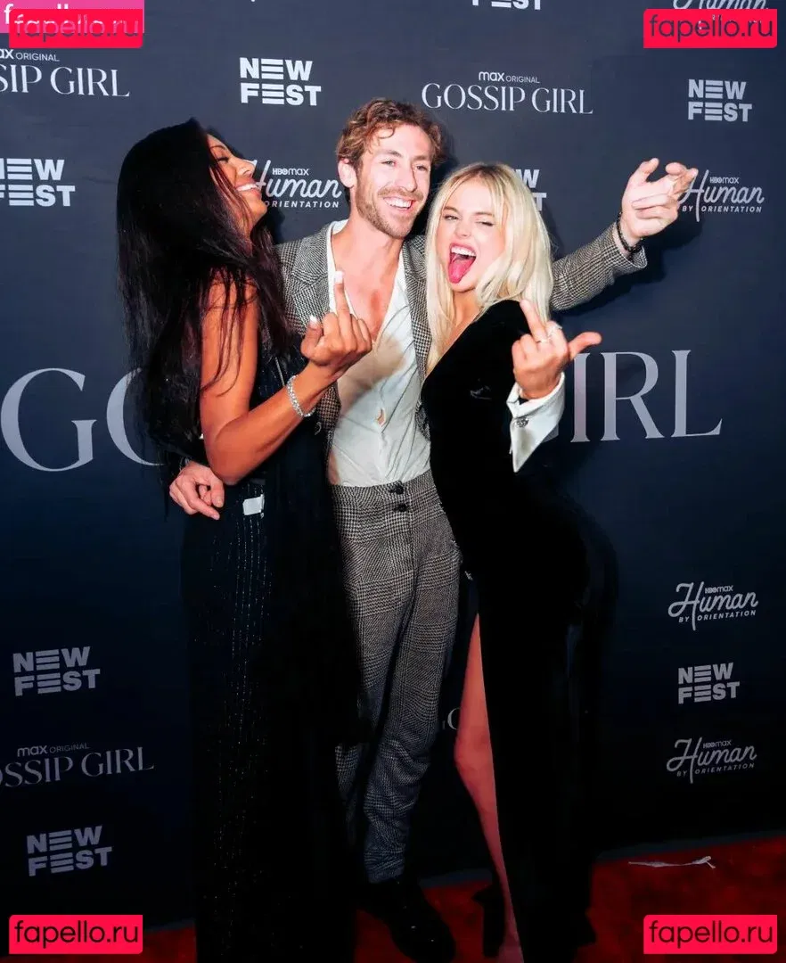 Emily Alyn Lind Onlyfans Photo Gallery 