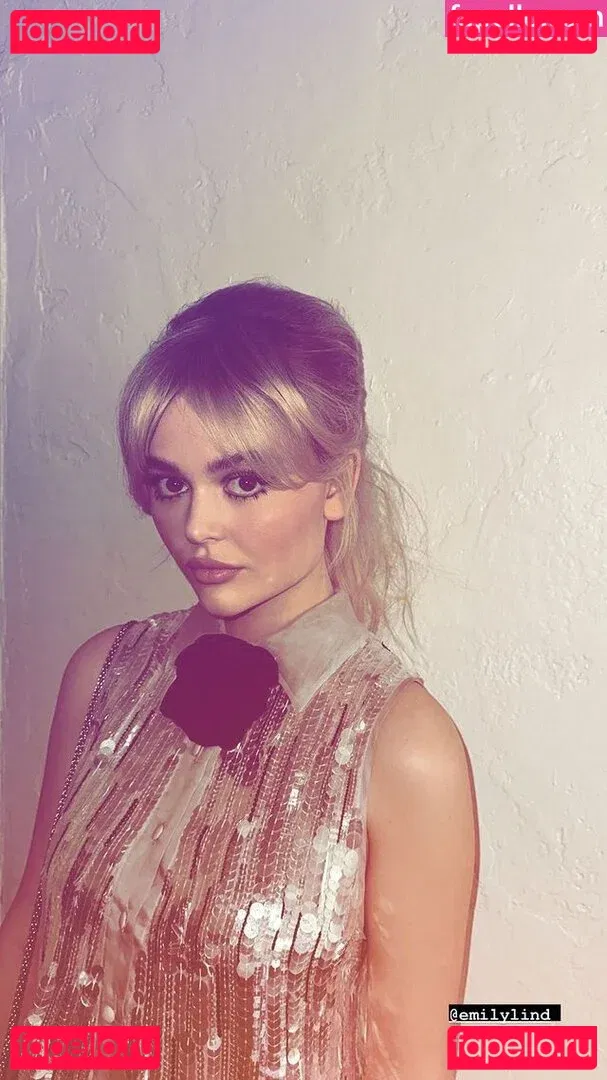 Emily Alyn Lind Onlyfans Photo Gallery 