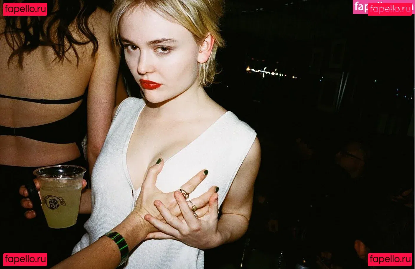 Emily Alyn Lind Onlyfans Photo Gallery 