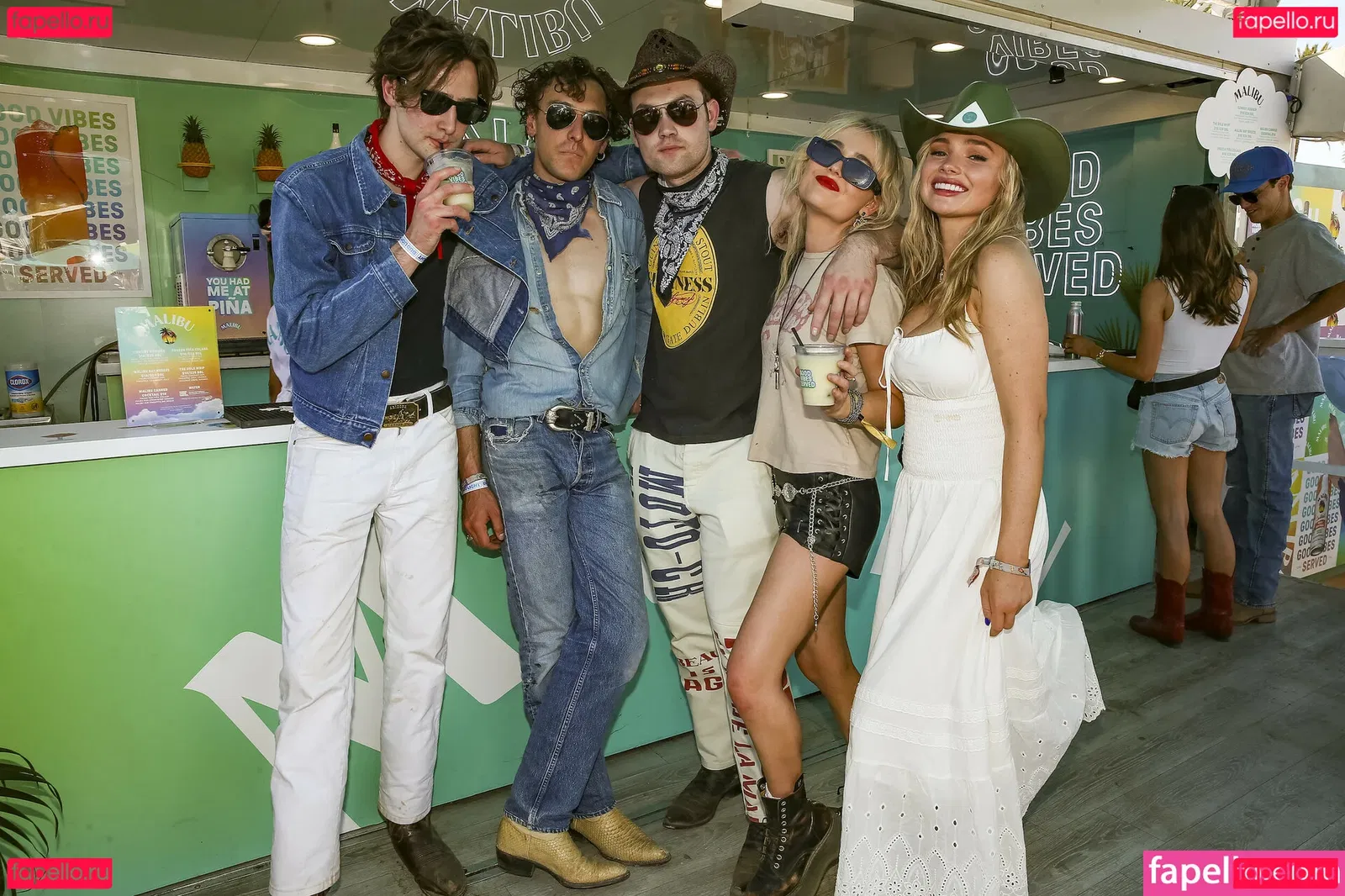 Emily Alyn Lind Onlyfans Photo Gallery 