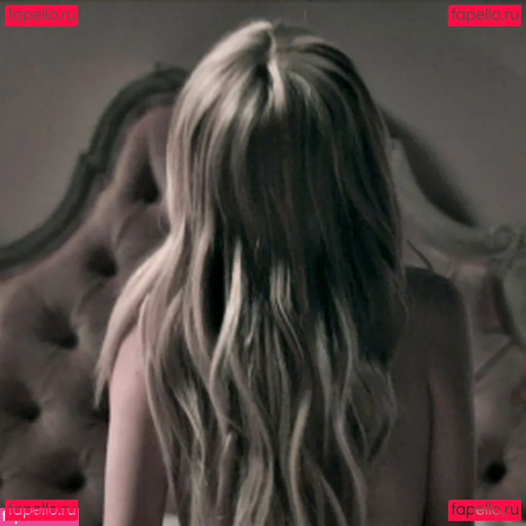 Emily Alyn Lind Onlyfans Photo Gallery 