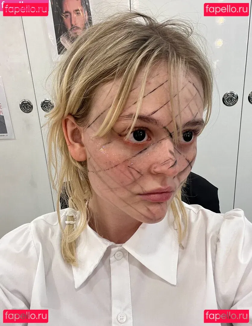 Emily Alyn Lind Onlyfans Photo Gallery 