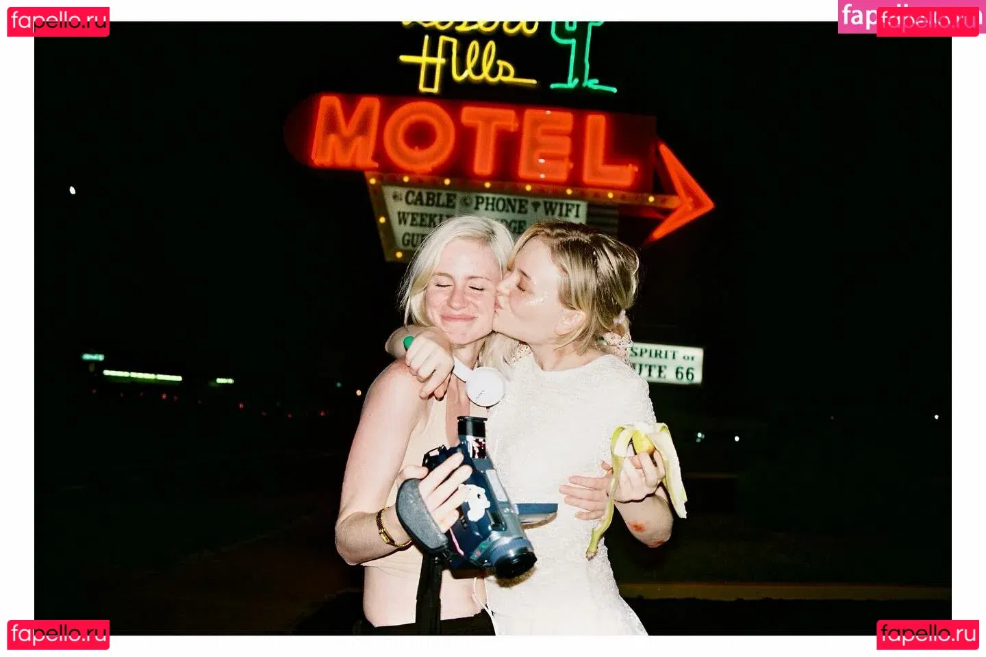 Emily Alyn Lind Onlyfans Photo Gallery 