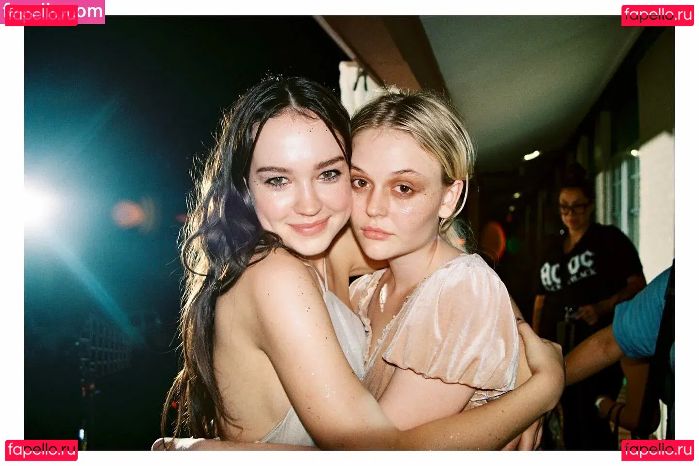 Emily Alyn Lind Onlyfans Photo Gallery 