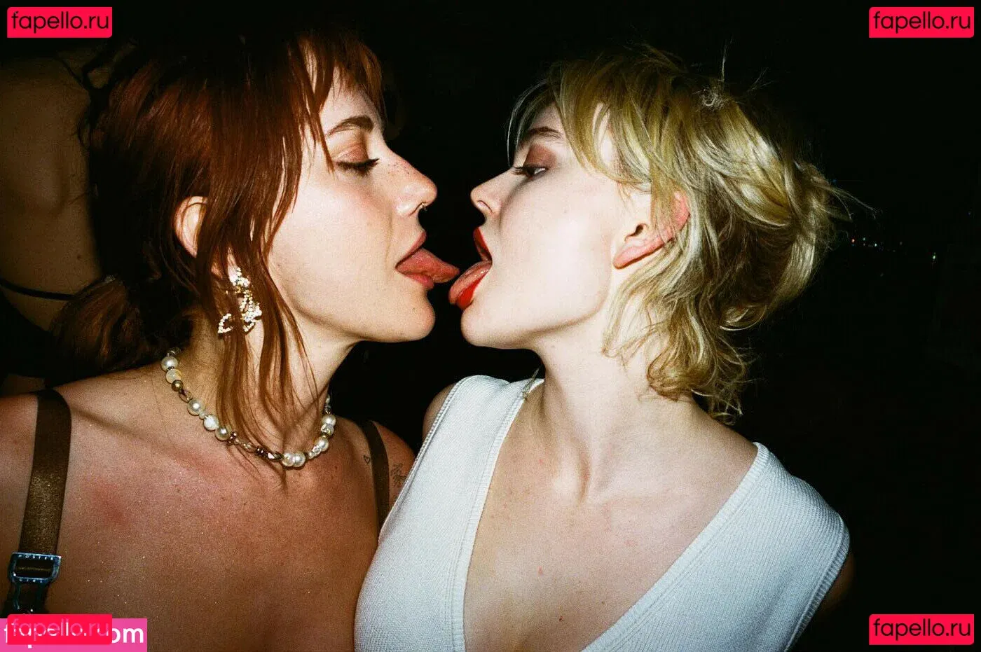 Emily Alyn Lind Onlyfans Photo Gallery 