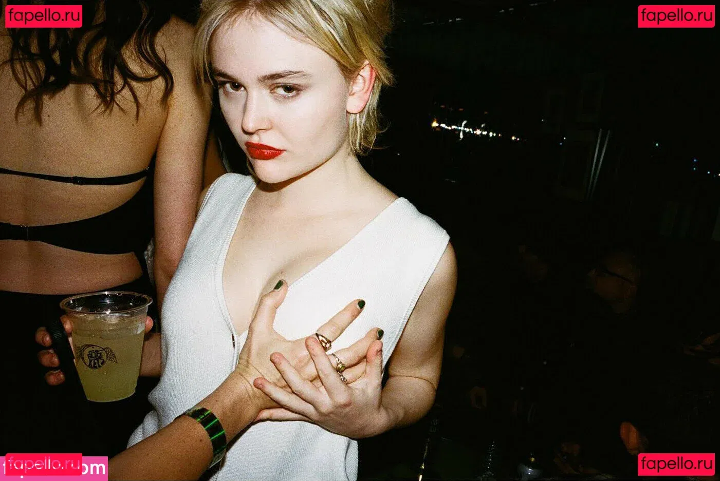 Emily Alyn Lind Onlyfans Photo Gallery 