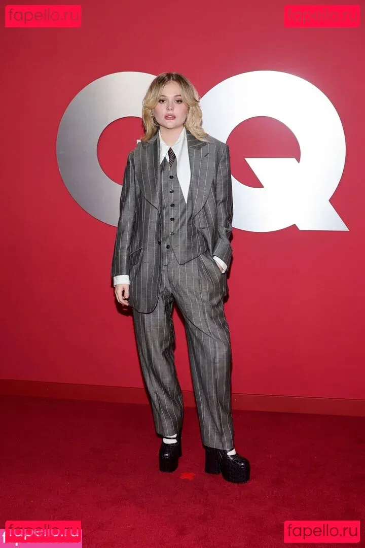 Emily Alyn Lind Onlyfans Photo Gallery 