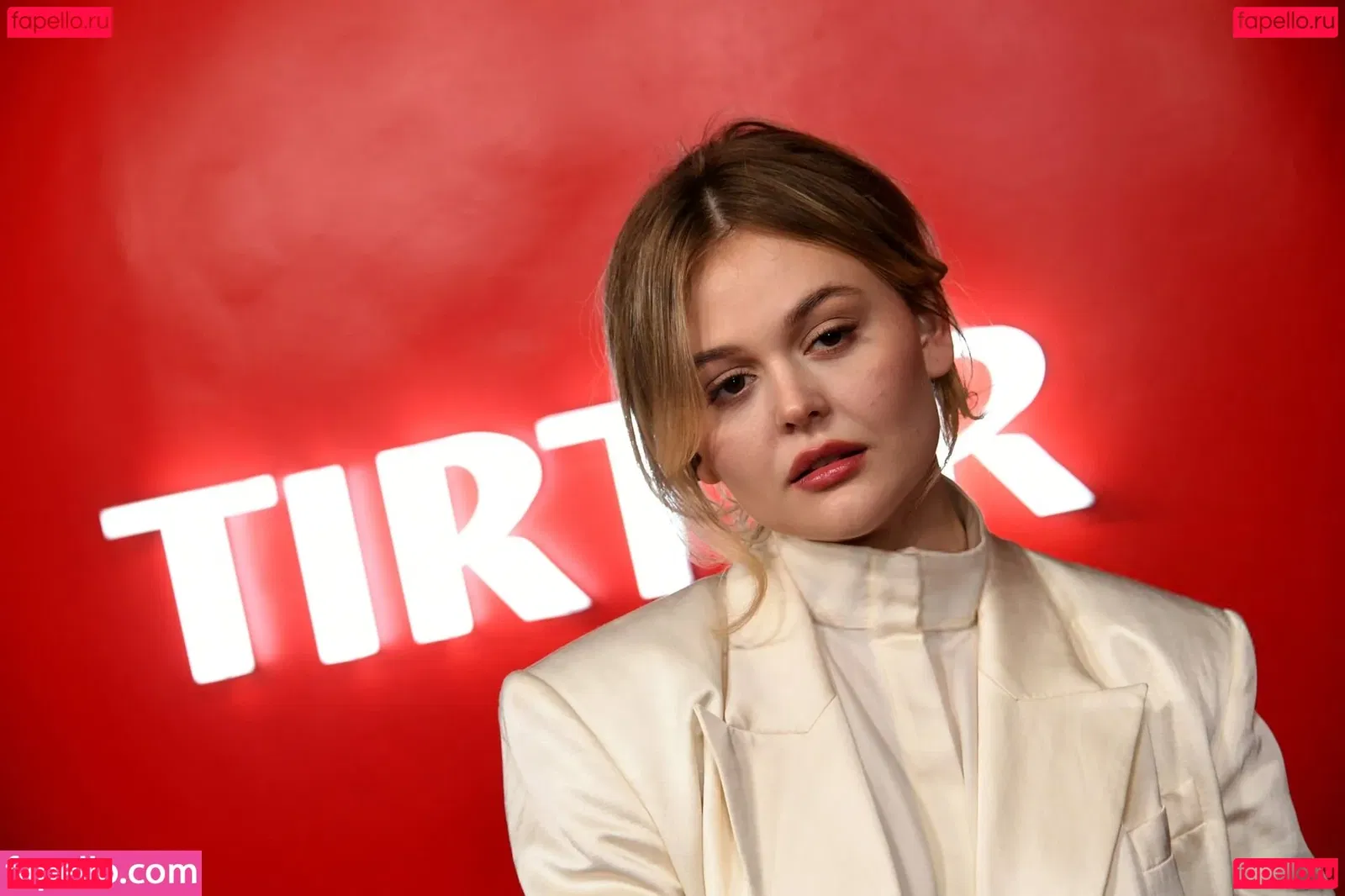 Emily Alyn Lind Onlyfans Photo Gallery 