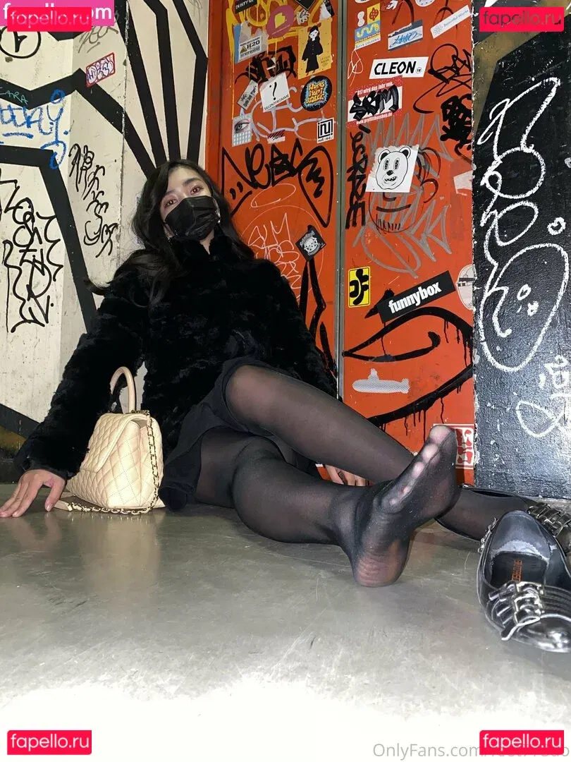 feet773ao Onlyfans Photo Gallery 