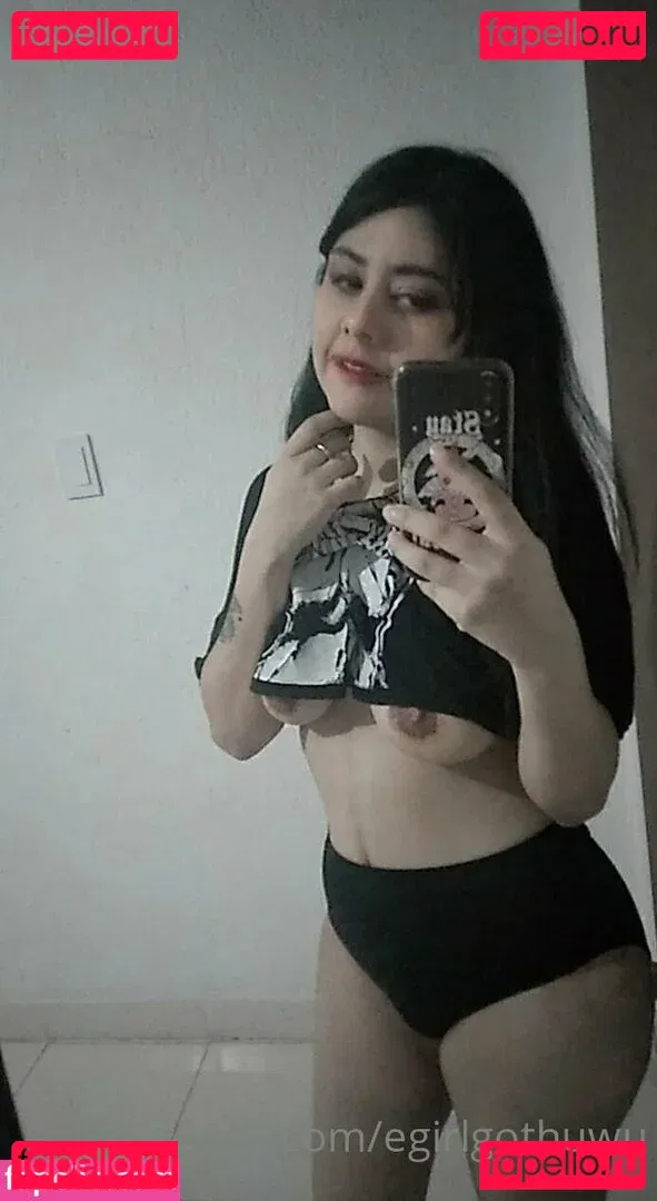 egirlgothuwu Onlyfans Photo Gallery 