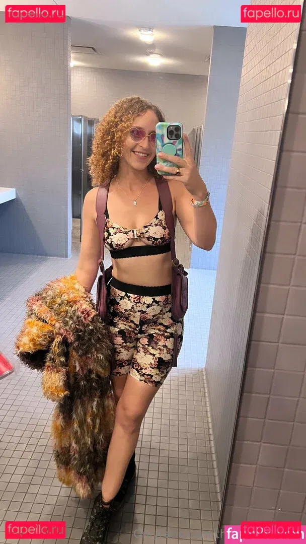 thegingerbanks Onlyfans Photo Gallery 