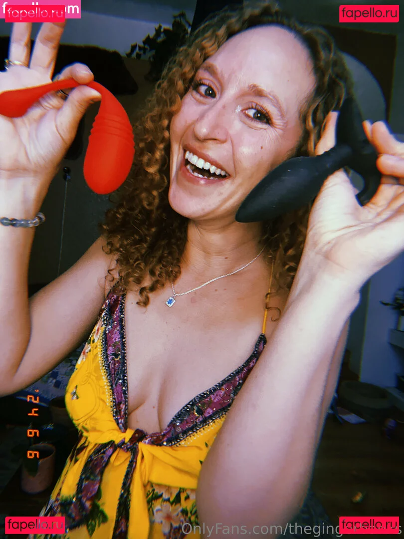 thegingerbanks Onlyfans Photo Gallery 