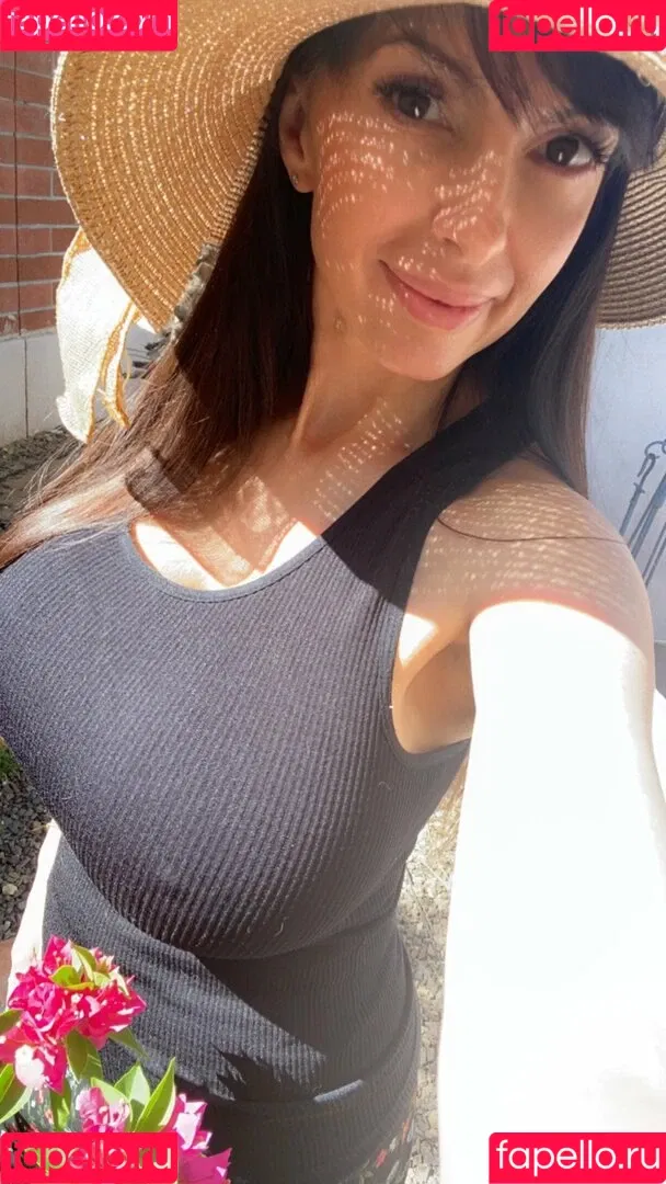 Catalina Cruz Onlyfans Photo Gallery 