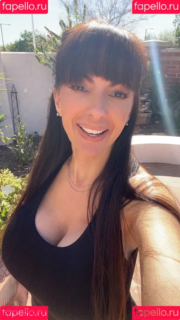 Catalina Cruz Onlyfans Photo Gallery 