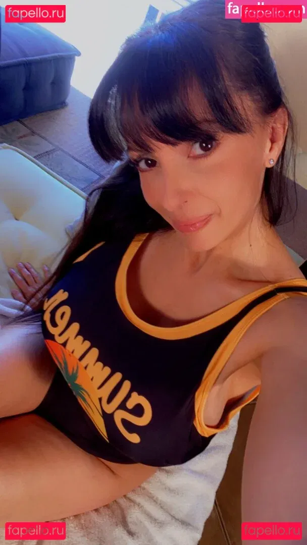 Catalina Cruz Onlyfans Photo Gallery 