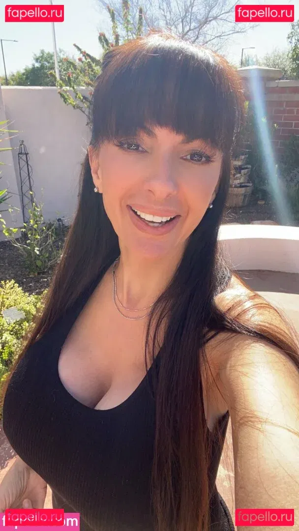 Catalina Cruz Onlyfans Photo Gallery 