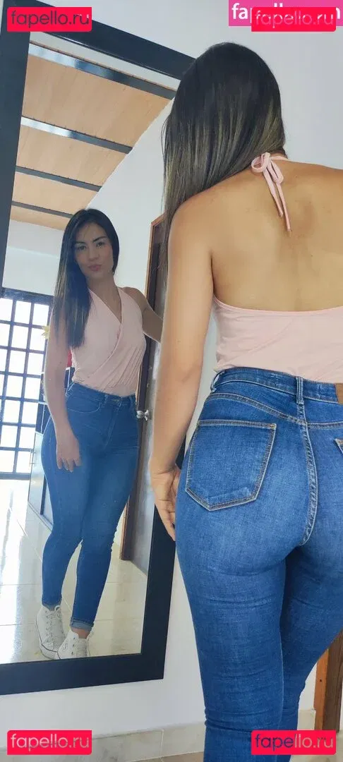 Catalina Cruz Onlyfans Photo Gallery 