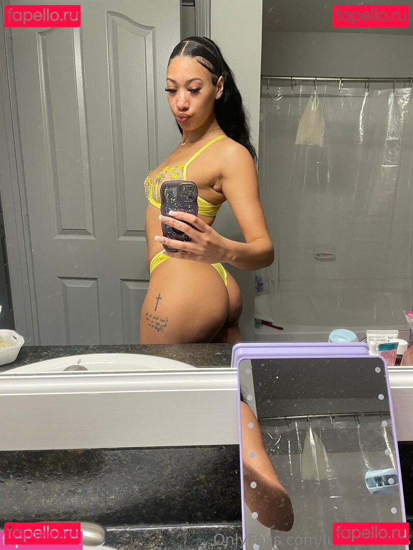 lunadrizzles Nude Onlyfans Photo 34