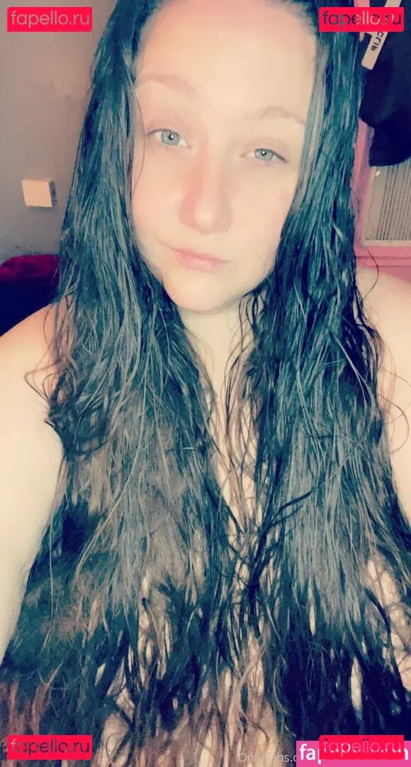 thatmandagirl Onlyfans Photo Gallery 