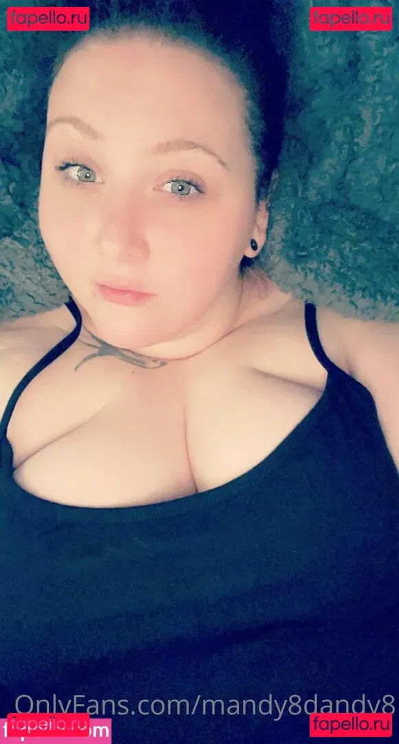 thatmandagirl Onlyfans Photo Gallery 