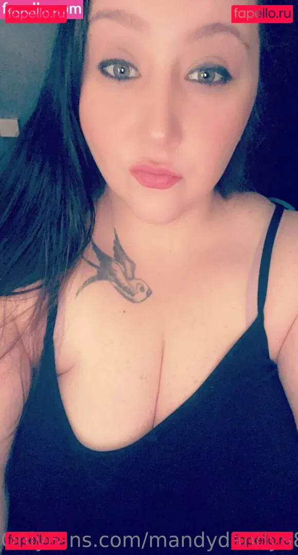 thatmandagirl Onlyfans Photo Gallery 