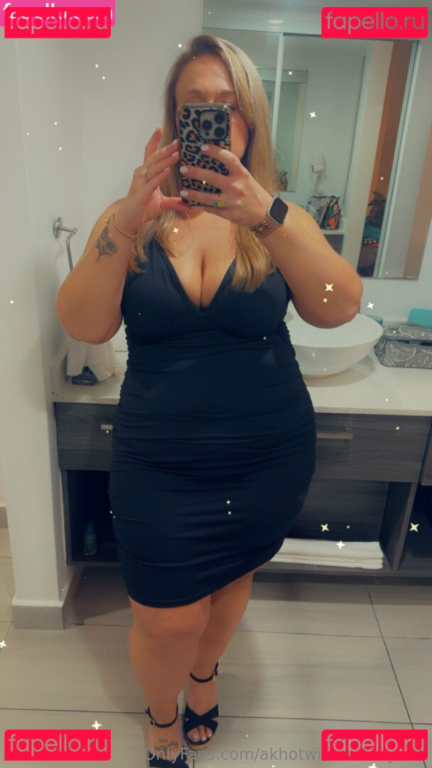 akhotwifefantasyfree Nude Onlyfans Photo 33