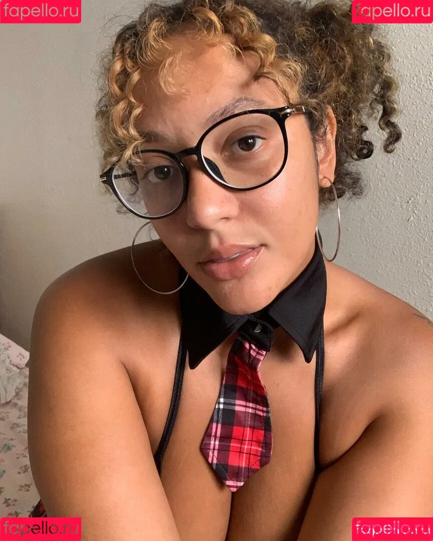Dreamyriri Onlyfans Photo Gallery 