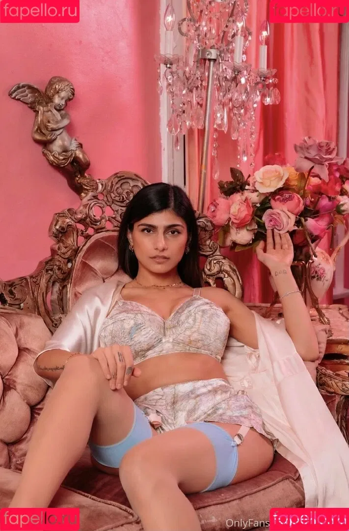 miakhalifa Onlyfans Photo Gallery 
