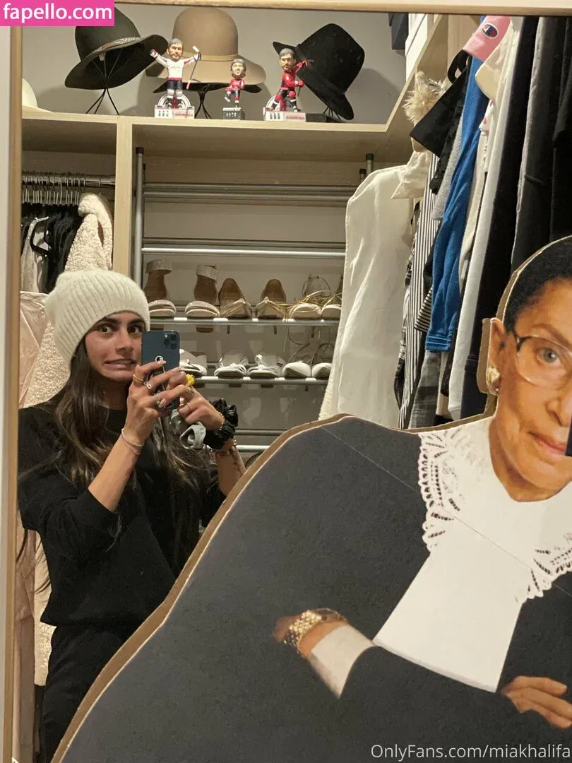 miakhalifa Onlyfans Photo Gallery 