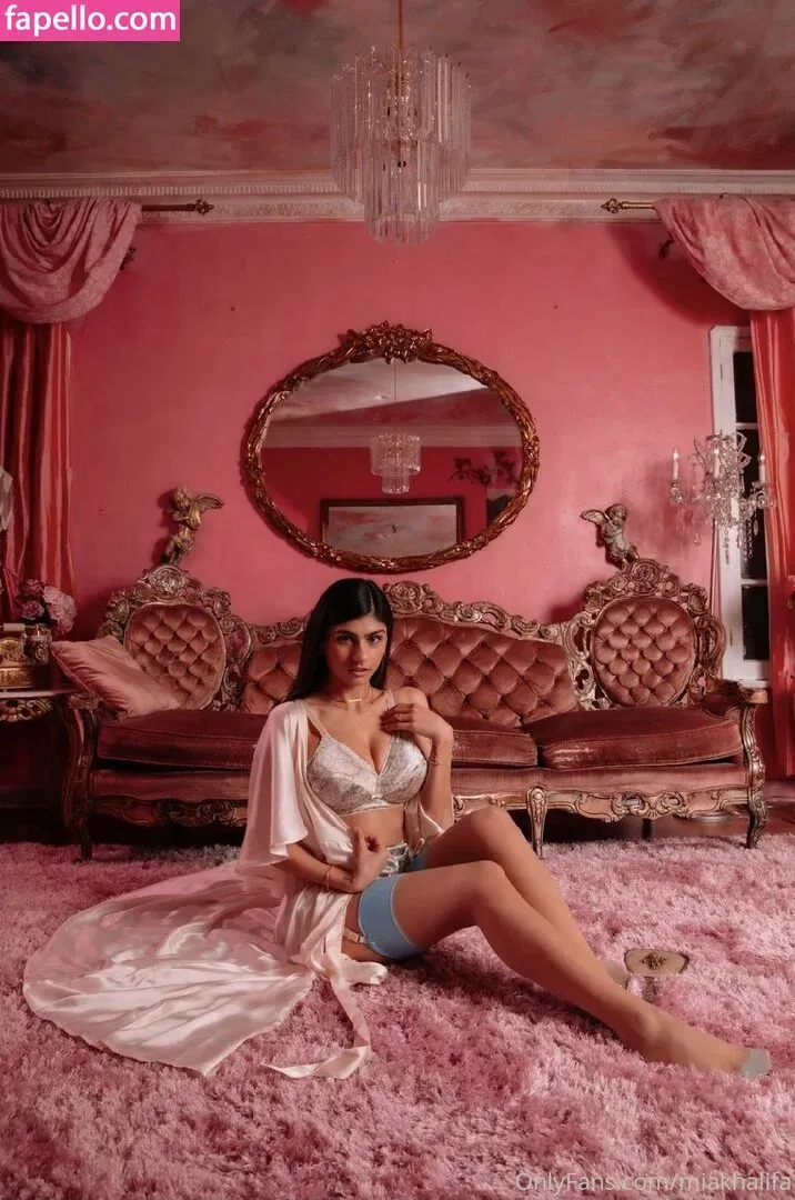 miakhalifa Onlyfans Photo Gallery 