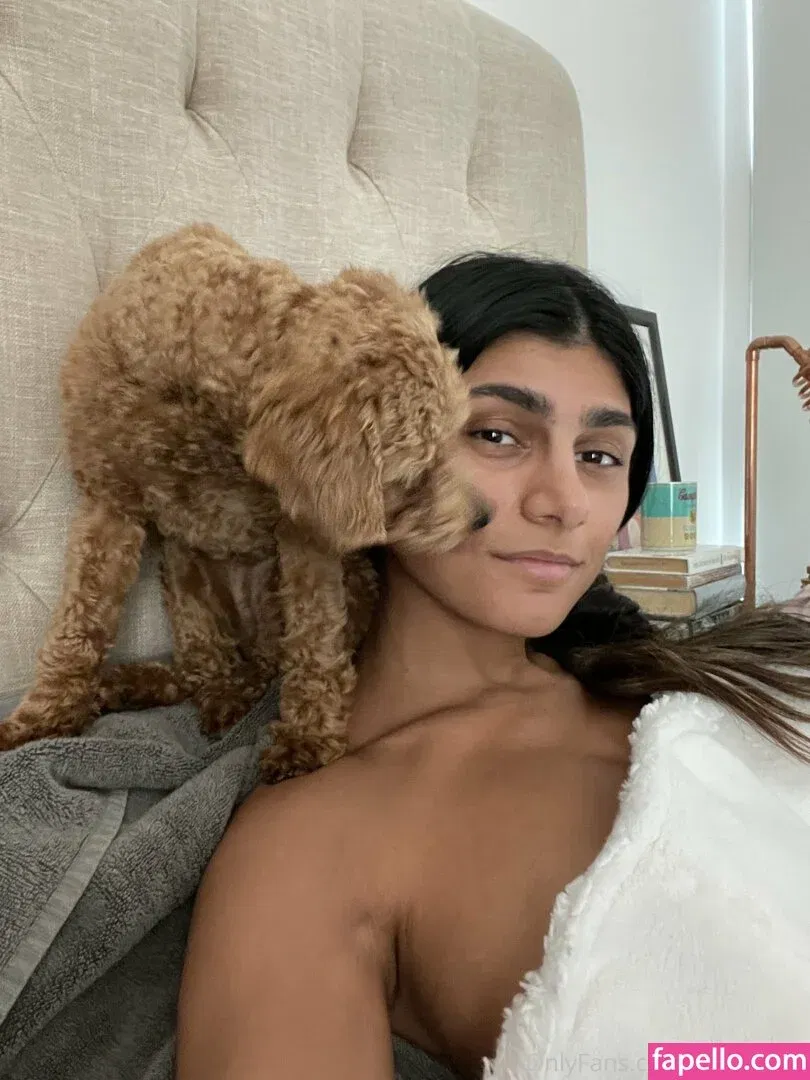 miakhalifa Onlyfans Photo Gallery 