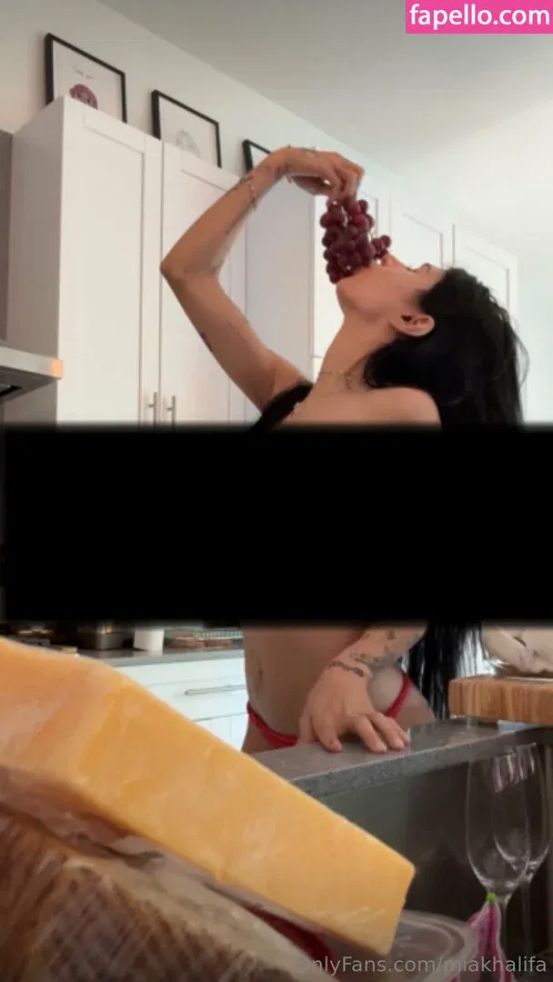 miakhalifa Onlyfans Photo Gallery 