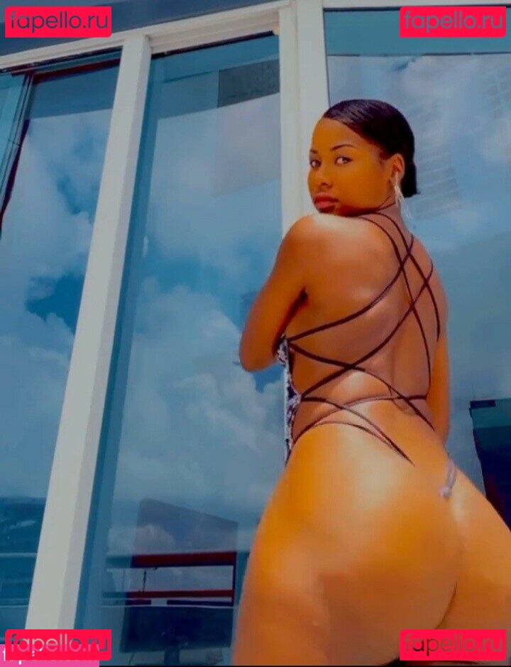 Ninarari Nude Onlyfans Photo 49