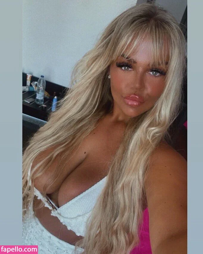 Kayleigh Thomsen Onlyfans Photo Gallery 