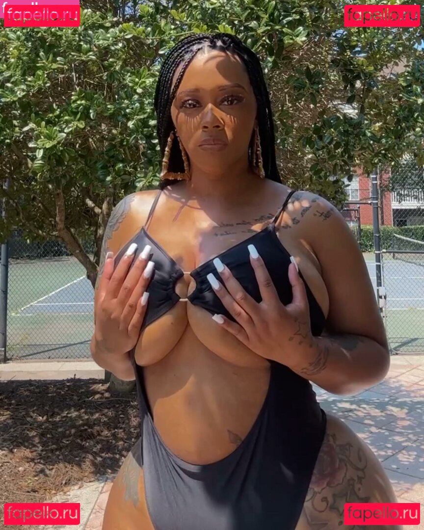 Nunu Nellz Nude Onlyfans Photo 8