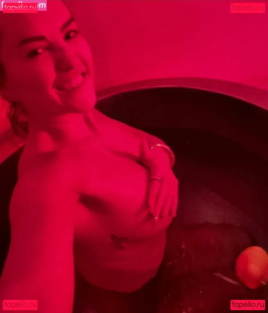 Elena Ora Onlyfans Photo Gallery 