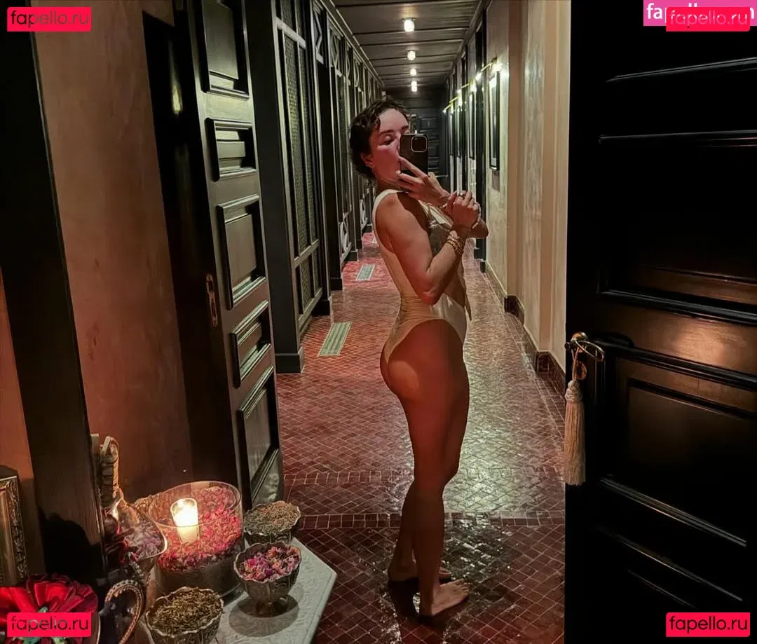 Elena Ora Onlyfans Photo Gallery 