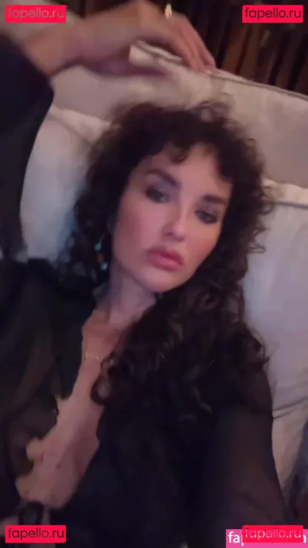 Elena Ora Onlyfans Photo Gallery 