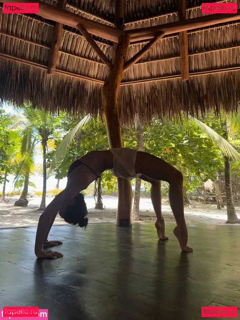 Elena Ora Onlyfans Photo Gallery 