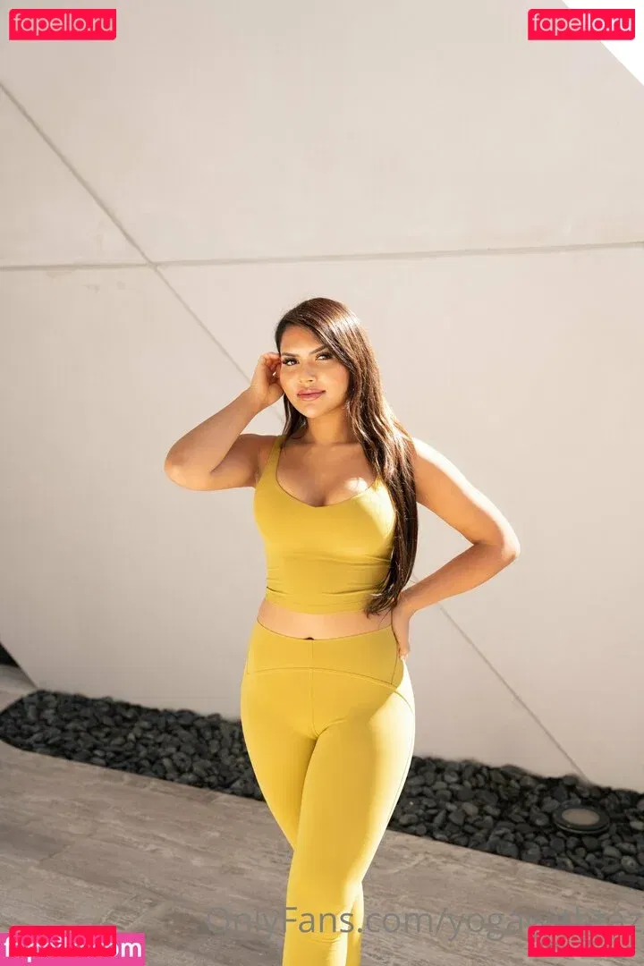 YogawithTaz Onlyfans Photo Gallery 