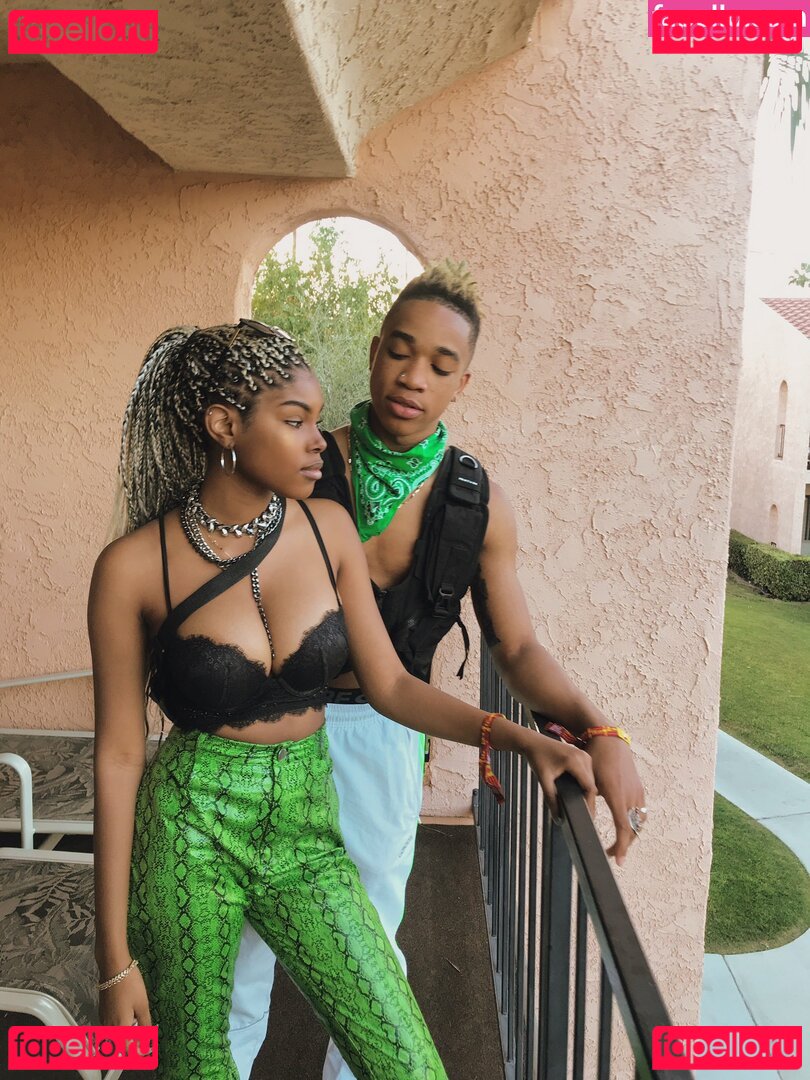 Diamond White Nude Onlyfans Photo 27