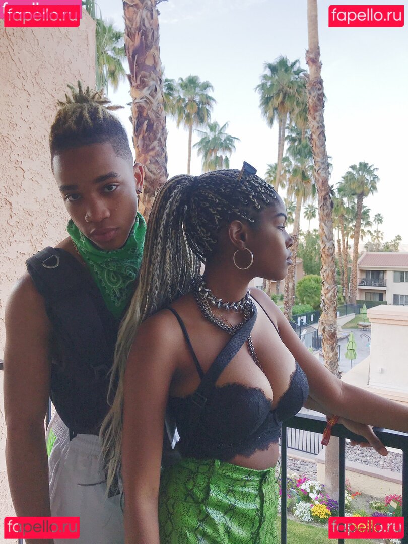 Diamond White Nude Onlyfans Photo 26