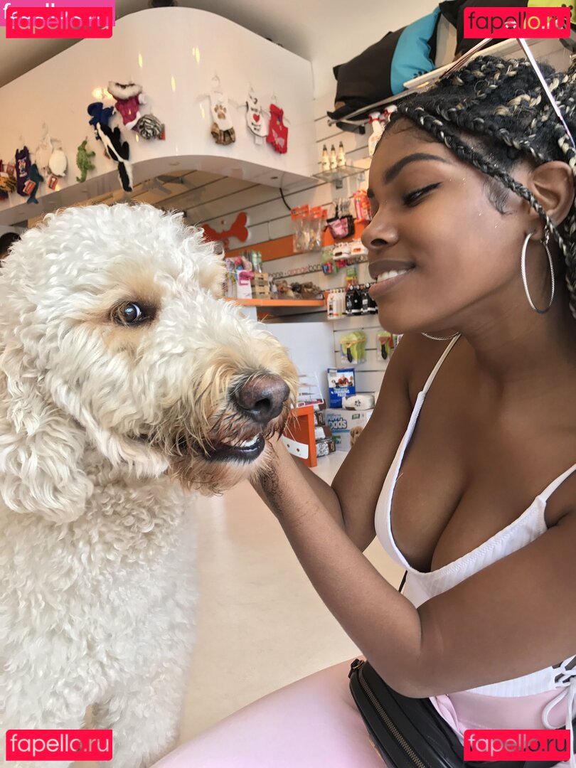 Diamond White Nude Onlyfans Photo 21